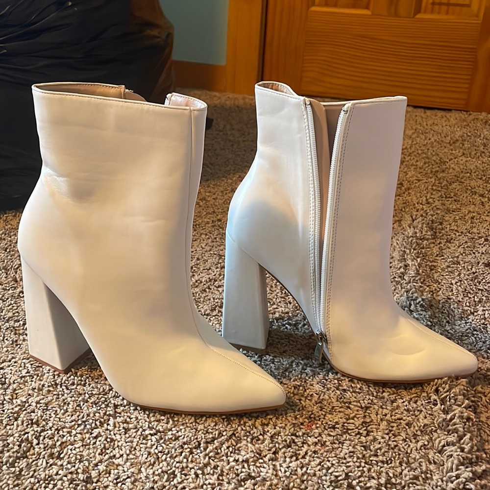 Boohoo heeled booties